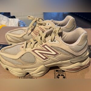 New Balance 9060 Sneakers in Bone marrow